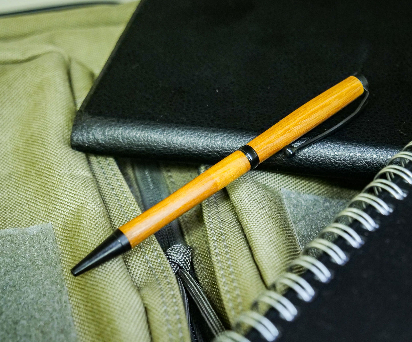 Pen, Handmade Pen #012, Twist, Yellowwood, Black Enamel