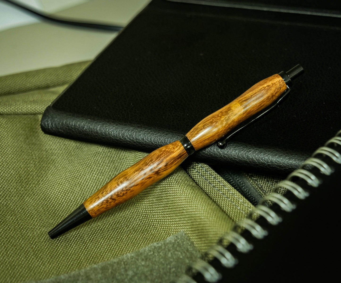 Pen, Handmade Pen #056, Click, Figured Goncalo Alves, Black Chrome